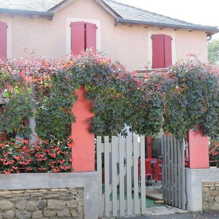 Hotel Les Vignes Rouges Ispagnac Buitenkant foto