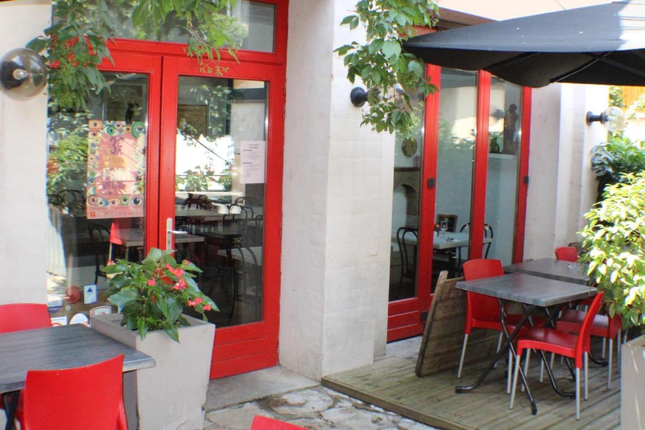 Hotel Les Vignes Rouges Ispagnac Buitenkant foto